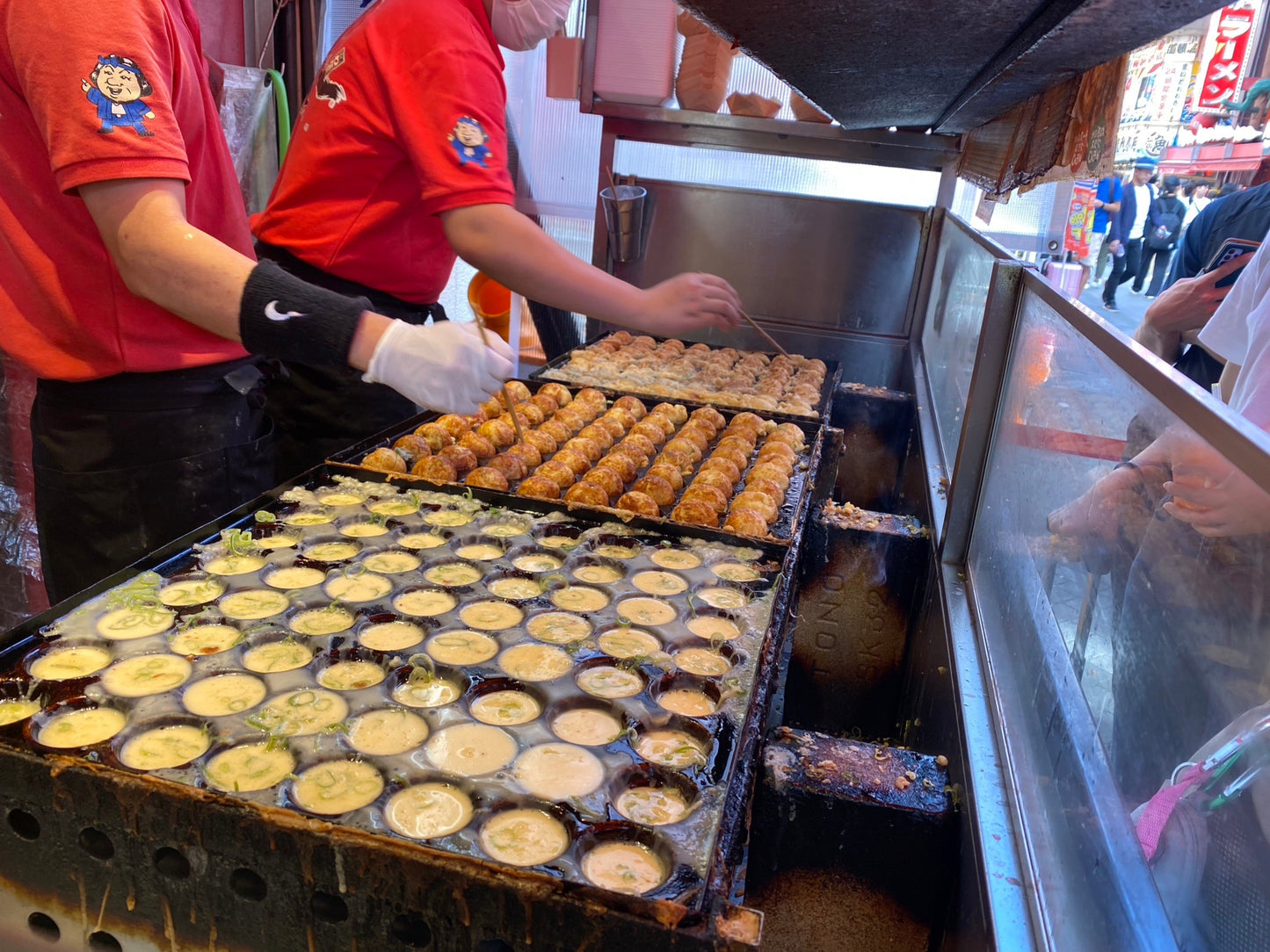 Osaka street food evening tour: Osaka's soul food delights